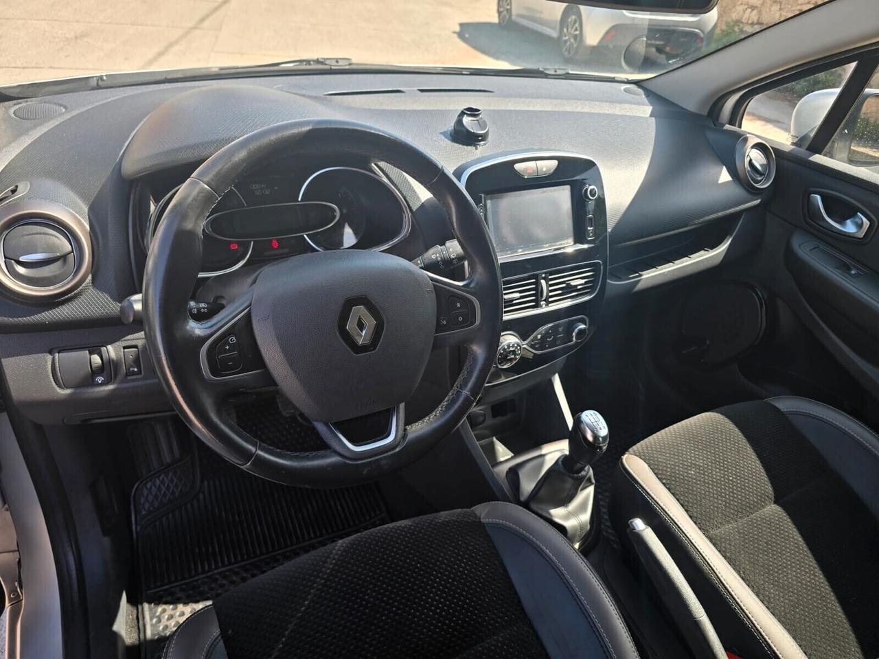 Renault Clio dCi 8V 75 CV Start&Stop 5 porte Energy Intens