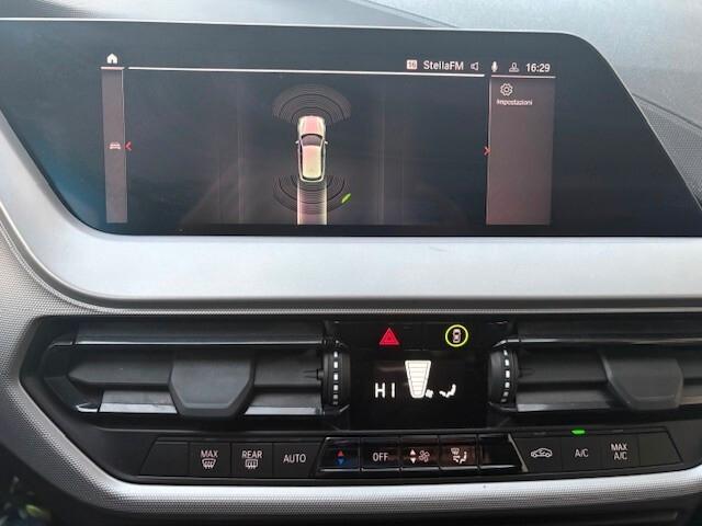 Bmw 116 116d 5p. Advantage