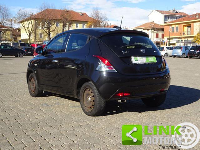 LANCIA Ypsilon 1.0 FireFly 5 porte S&S Hybrid Gold NEOPATENTATI