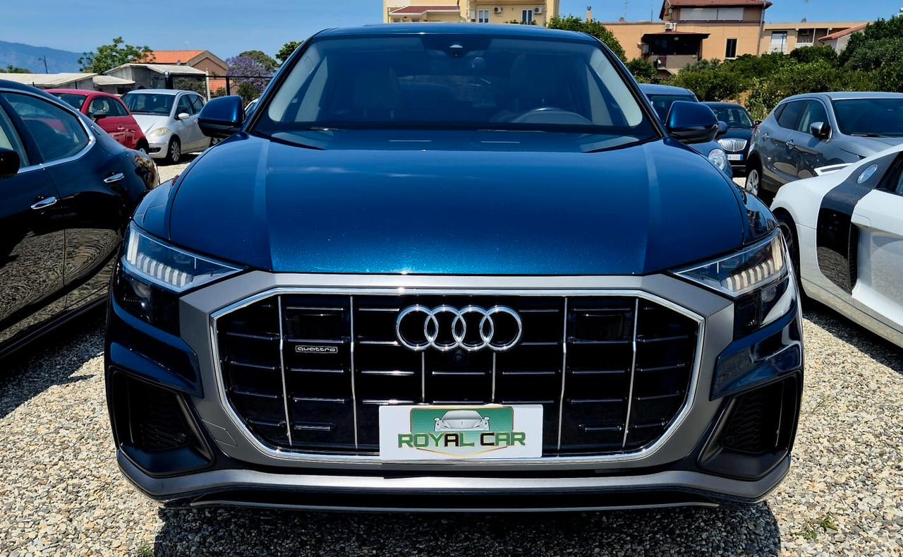 Audi Q8 50 TDI 286 CV quattro Tetto apribile