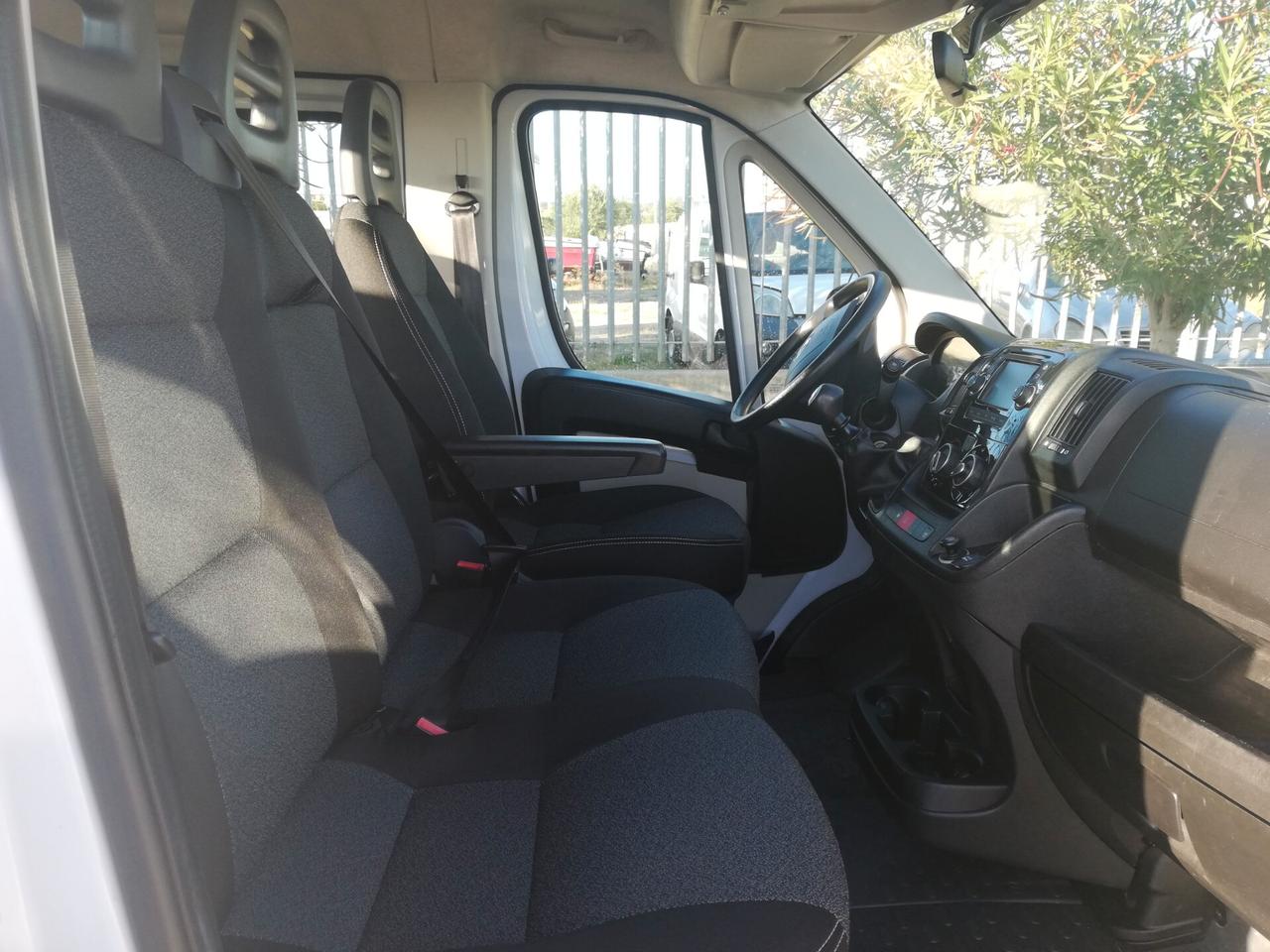 Fiat Ducato con gru mobile
