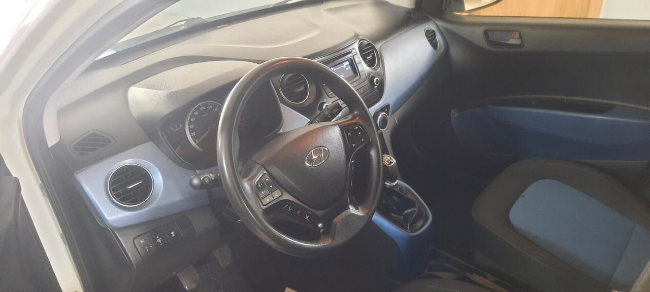 Hyundai i10 cc1.0 benzina anno 2016
