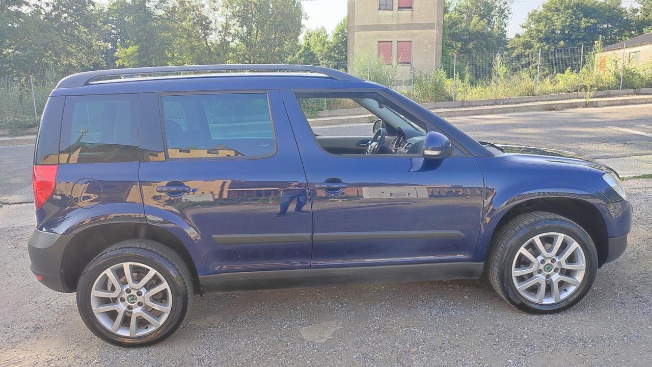 SKODA YETI 2.0 TDI DSG 4X4 140 CV ADVENTURE