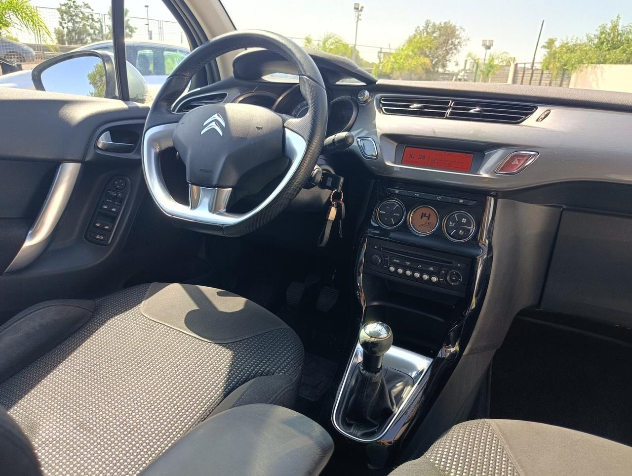 Citroen C3 1.2 VTi 82 Exclusive - 2013