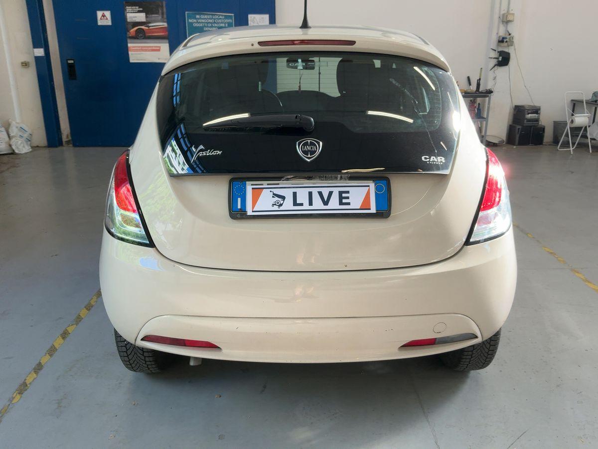 Lancia Ypsilon 5 Porte Ypsilon 1.2 Silver ecochic Gpl 69cv