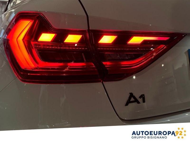 Audi A1 A1 Allstreet 30 1.0 Tfsi Identity Contrast 116cv S-Tronic