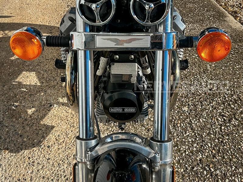 Moto Guzzi Nevada 750