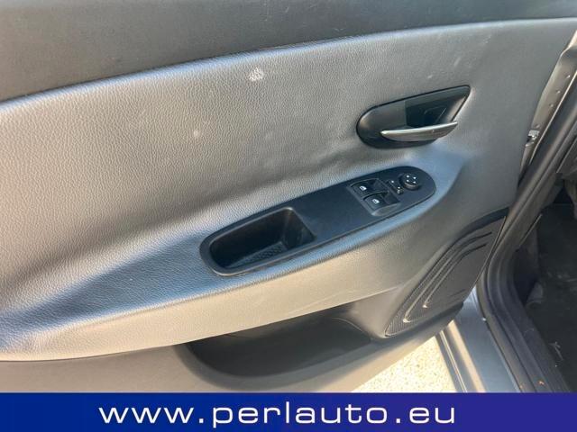 Lancia Ypsilon 1.2 69 CV 5 porte Gold