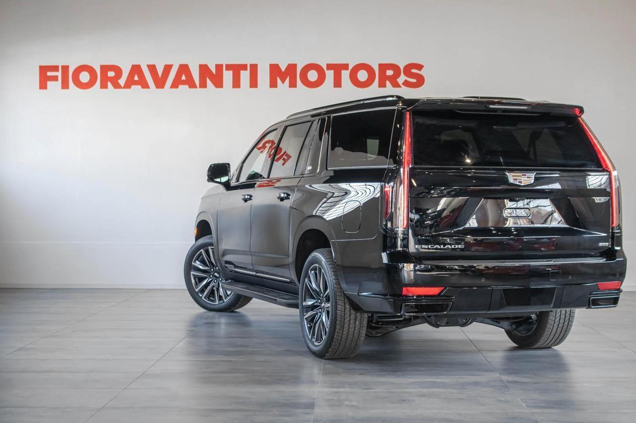 Cadillac Escalade ESV Sport