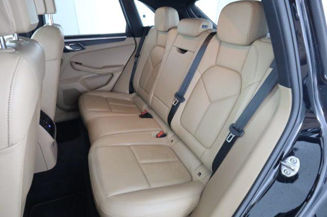 PORSCHE Macan Macan
