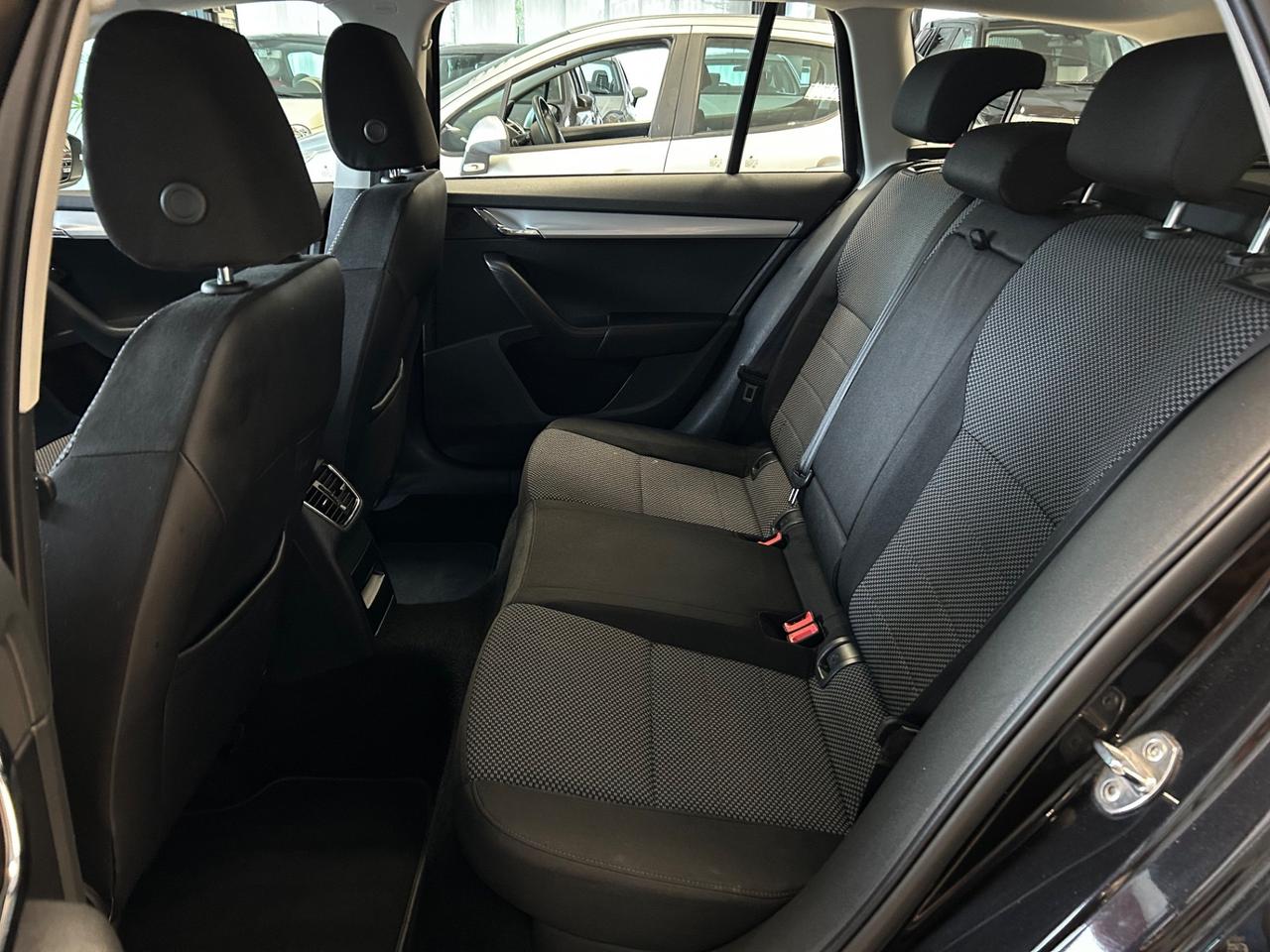 Skoda Octavia - 2014 1.6 TDI 105 CV SW