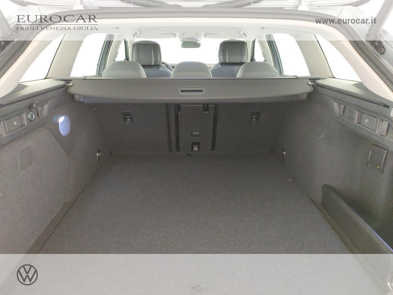 Volkswagen Passat 1.5 tsi ehybrid business 204cv dsg