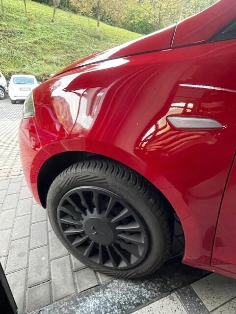 Lancia Ypsilon 1.0 FireFly 5 porte S&S Hybrid Ecochic Gold