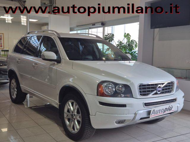 VOLVO XC90 D5 AWD Geartronic Momentum
