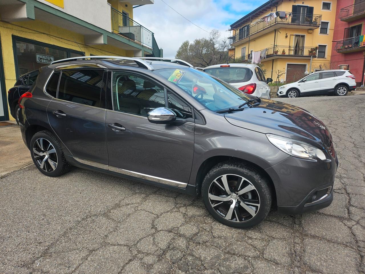 Peugeot 2008 BlueHDi 100 Allure