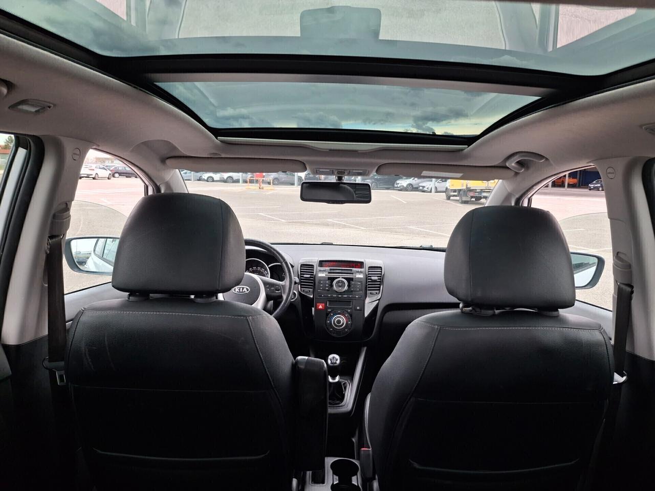 Kia Venga 1.6 CRDi-**FULLOPTIONAL**