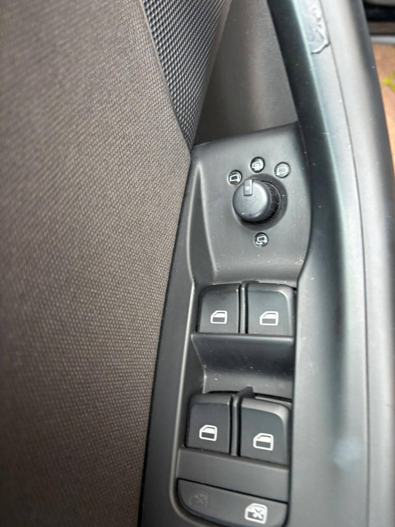 Audi Q3 2.0 TDI 150 CV Sport//.