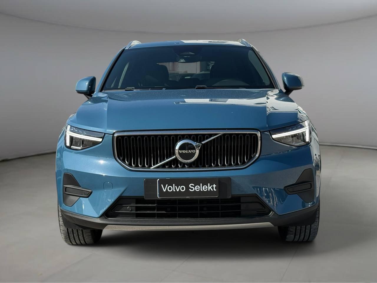 VOLVO XC40 2023 - XC40 2.0 b3 Core auto