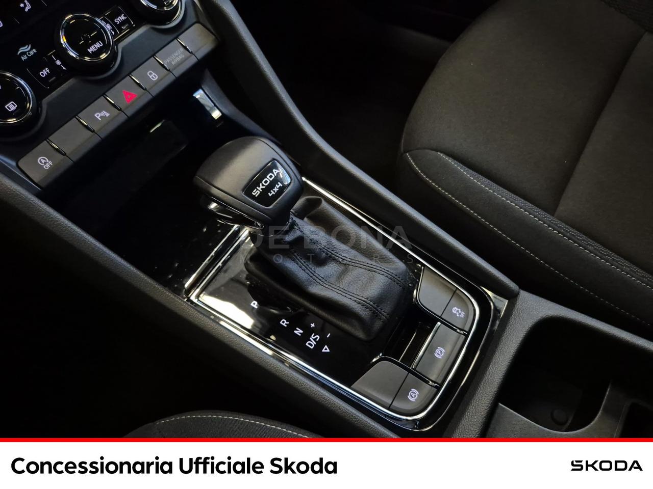 Skoda Karoq 2.0 tdi selection 4x4 150cv dsg
