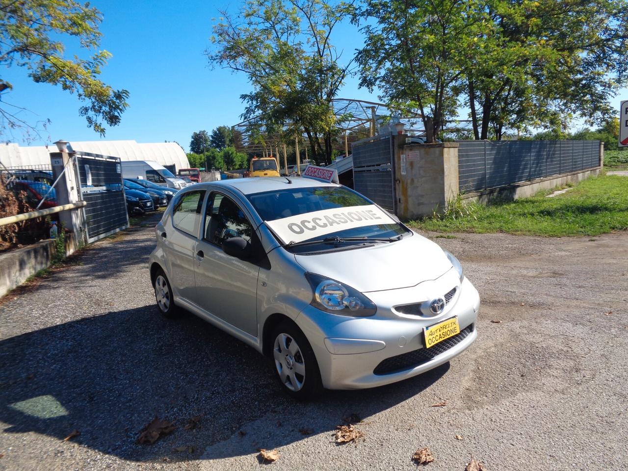 Toyota Aygo 1.0 12V VVT-i 5 porte Griffe