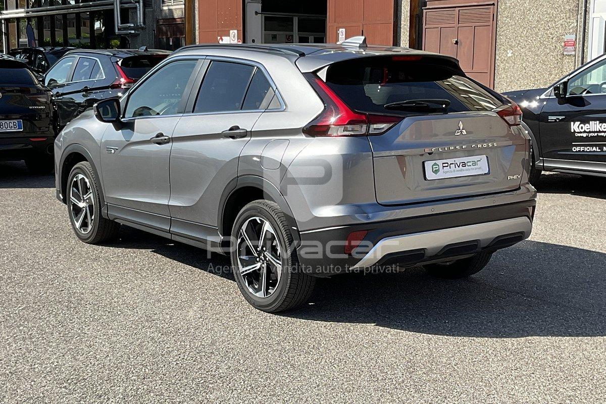 MITSUBISHI Eclipse Cross 2.4 MIVEC 4WD PHEV Instyle SDA Pack 0