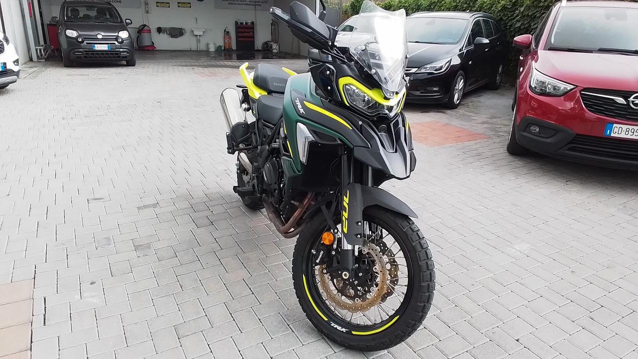 Benelli TRK 702 X