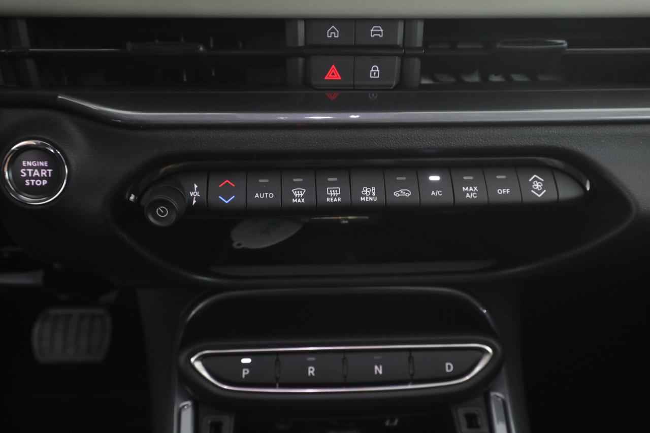 FIAT 600 (2023-->) 600 Hybrid 110 CV DCT MHEV La Prima