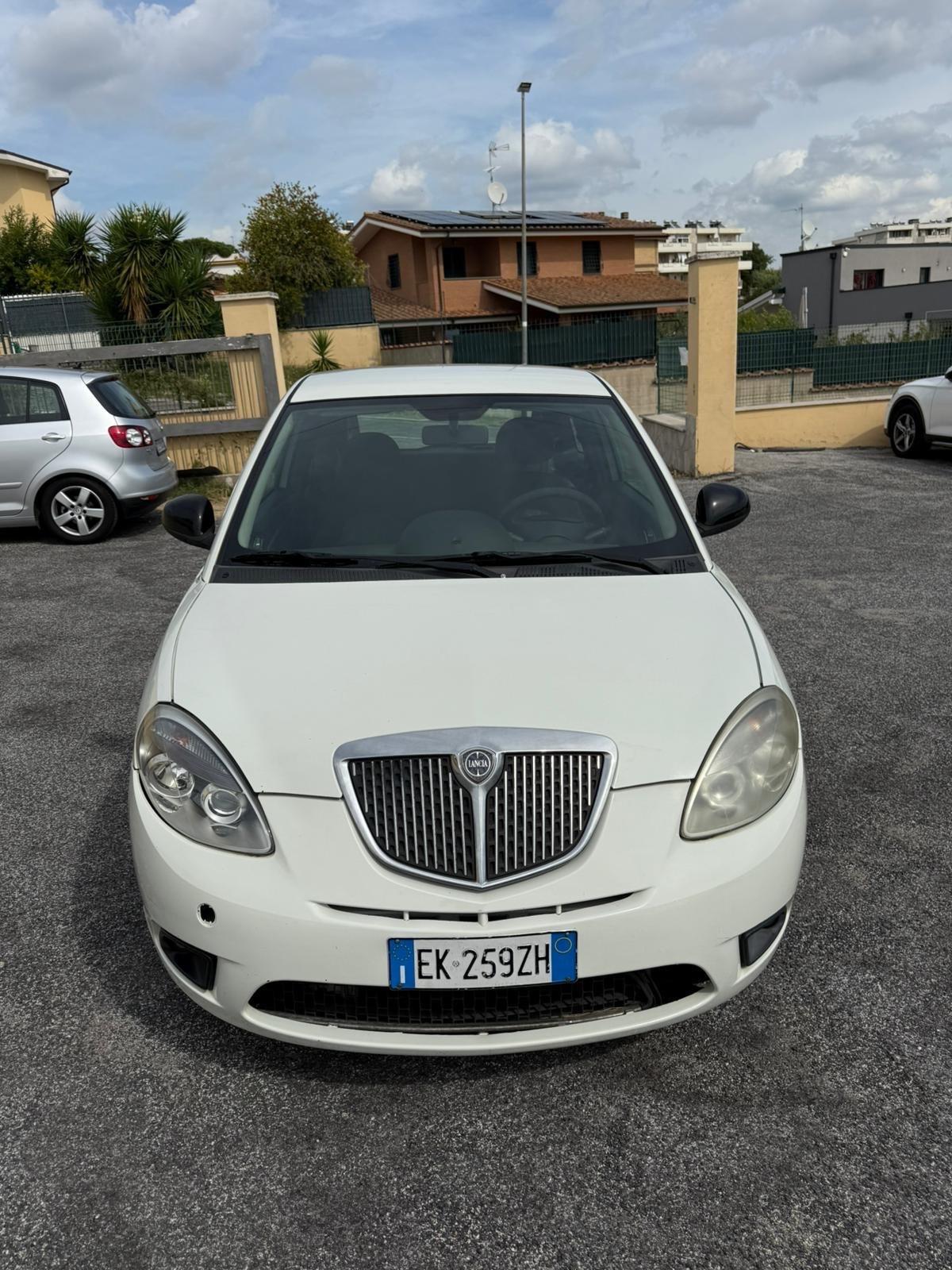 Lancia Ypsilon 1.4 Unyca Ecochic GPL