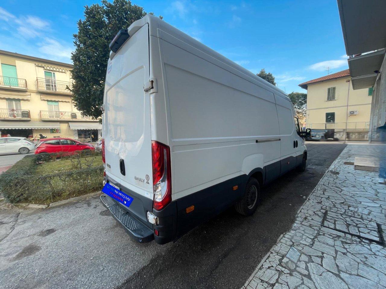 IVECO Daily 35 S15/2.3 V passo lungo tetto alto
