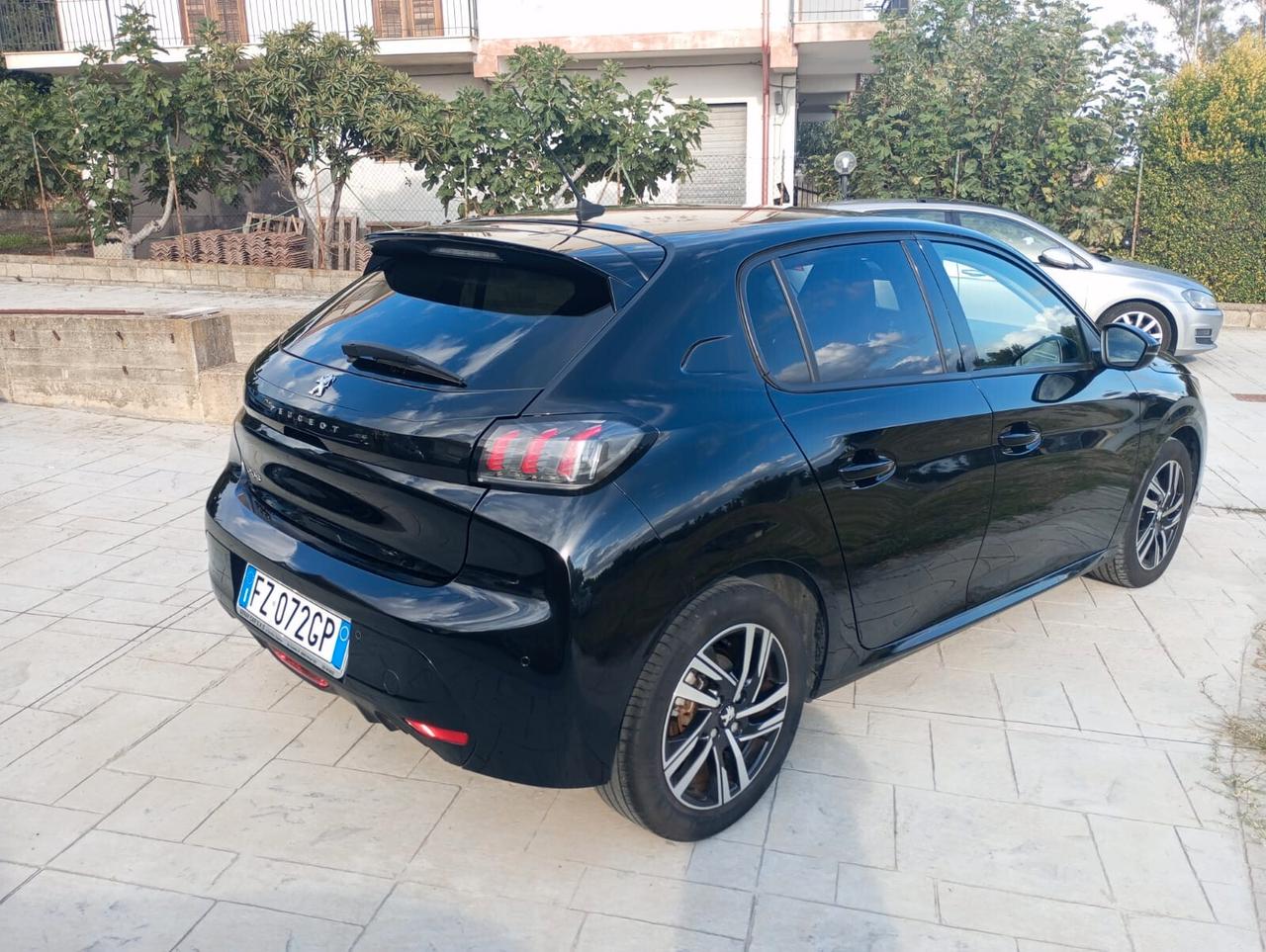 Peugeot 208 BlueHDi 100 S&S 5 porte Allure
