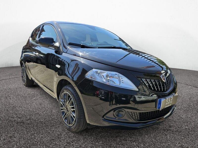 Lancia Ypsilon 1.0 FireFly 70cv Hybrid