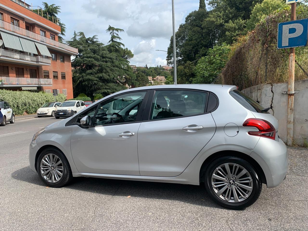 Peugeot 208 Pure-tc 82 2017 UNICO PROPRIETARIO