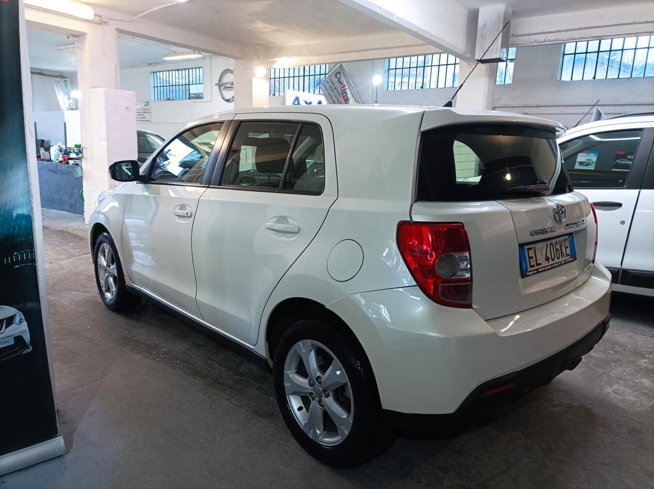 Toyota Urban Cruiser 1.4 D-4D AWD 2012- SOLO 94000KM