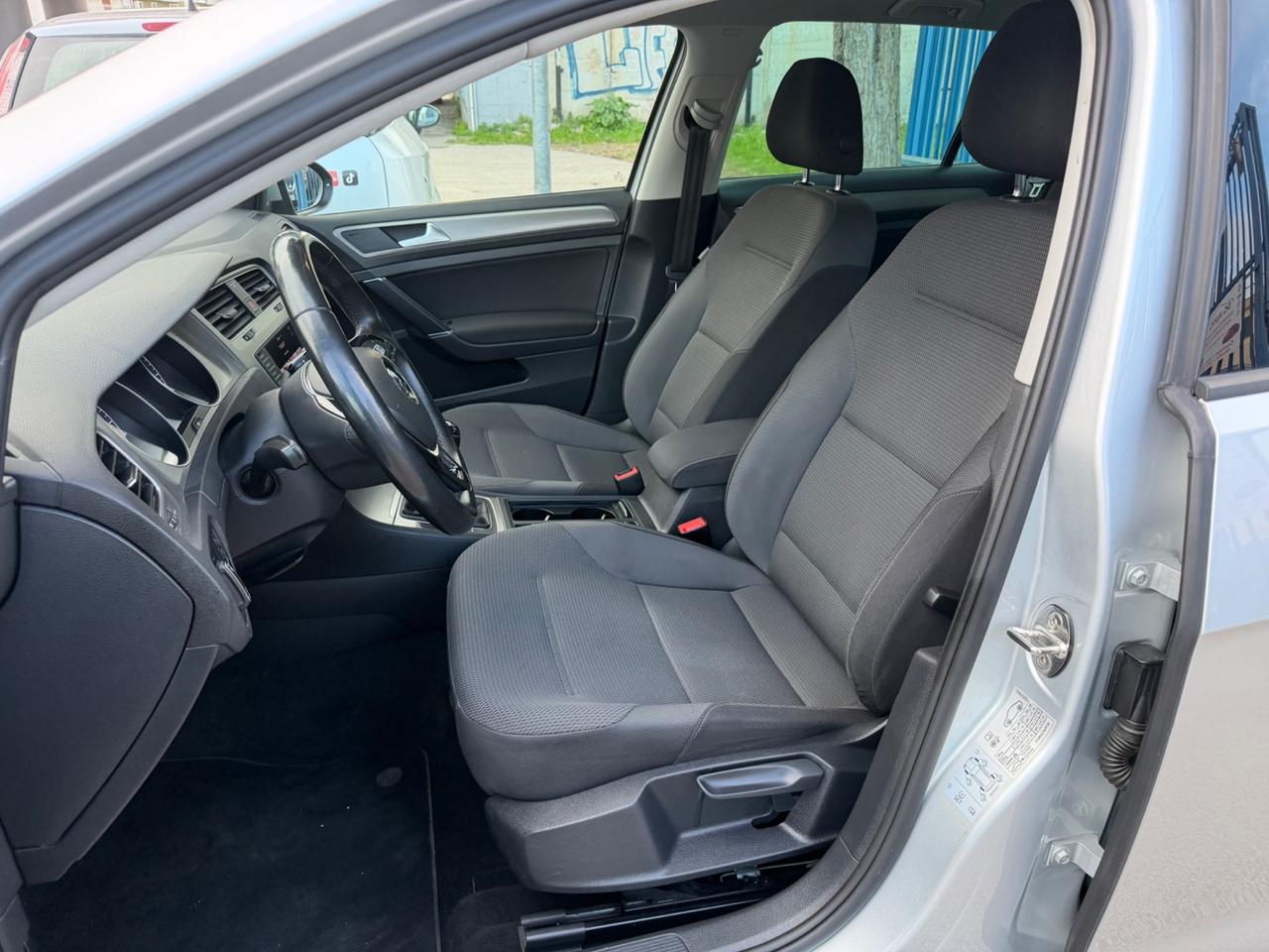 Volkswagen Golf 1.6 TDI 110 CV 2016