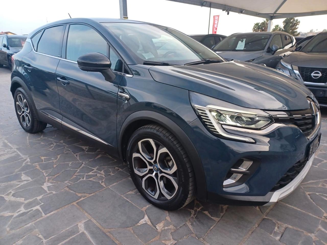 Renault Captur 1.6 E-Tech phev Intens 160cv