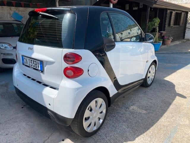Smart ForTwo 1000 52 kW coupé pure