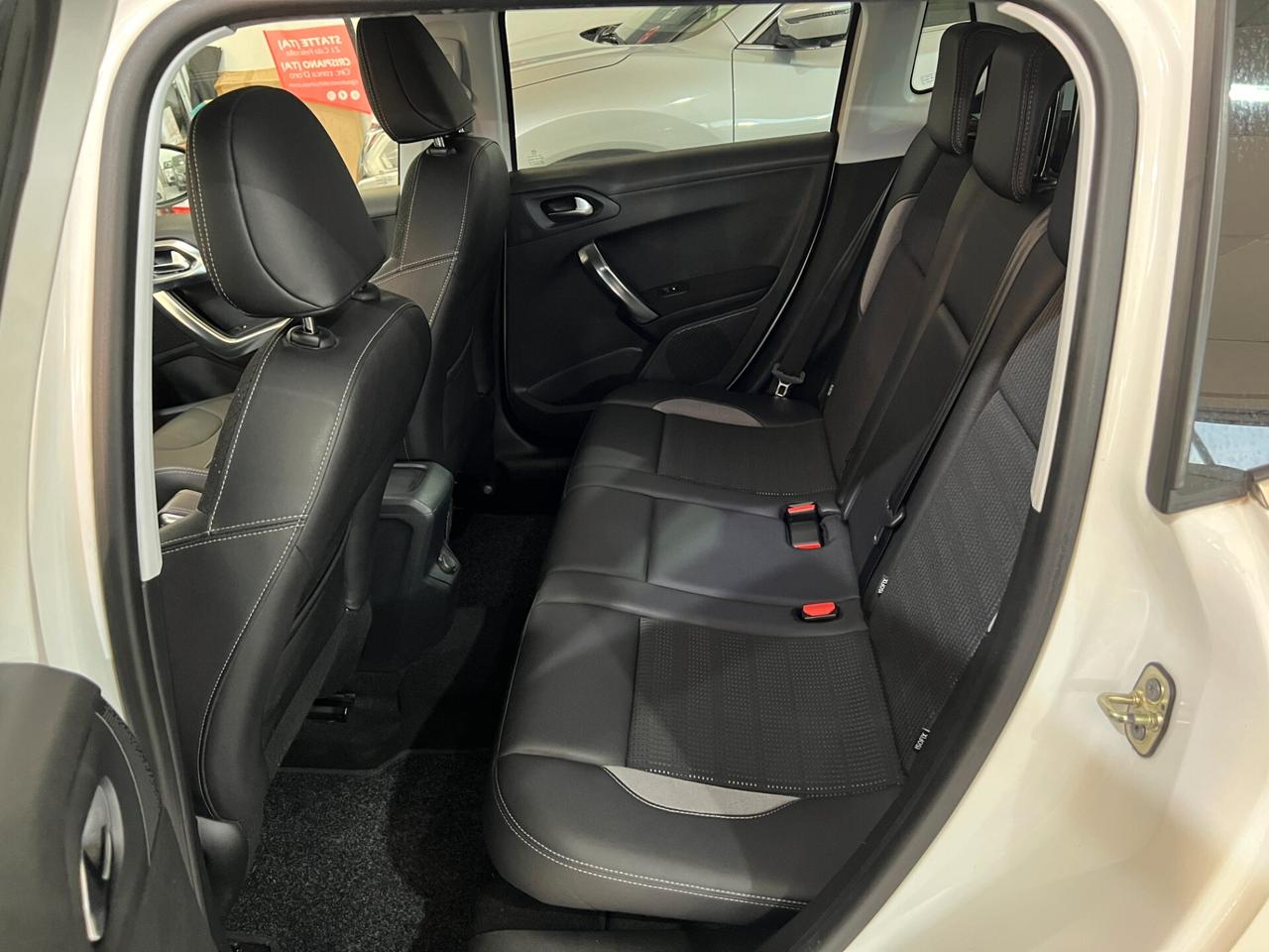 Peugeot 2008 1.6 92 CV - ALLURE - 2014