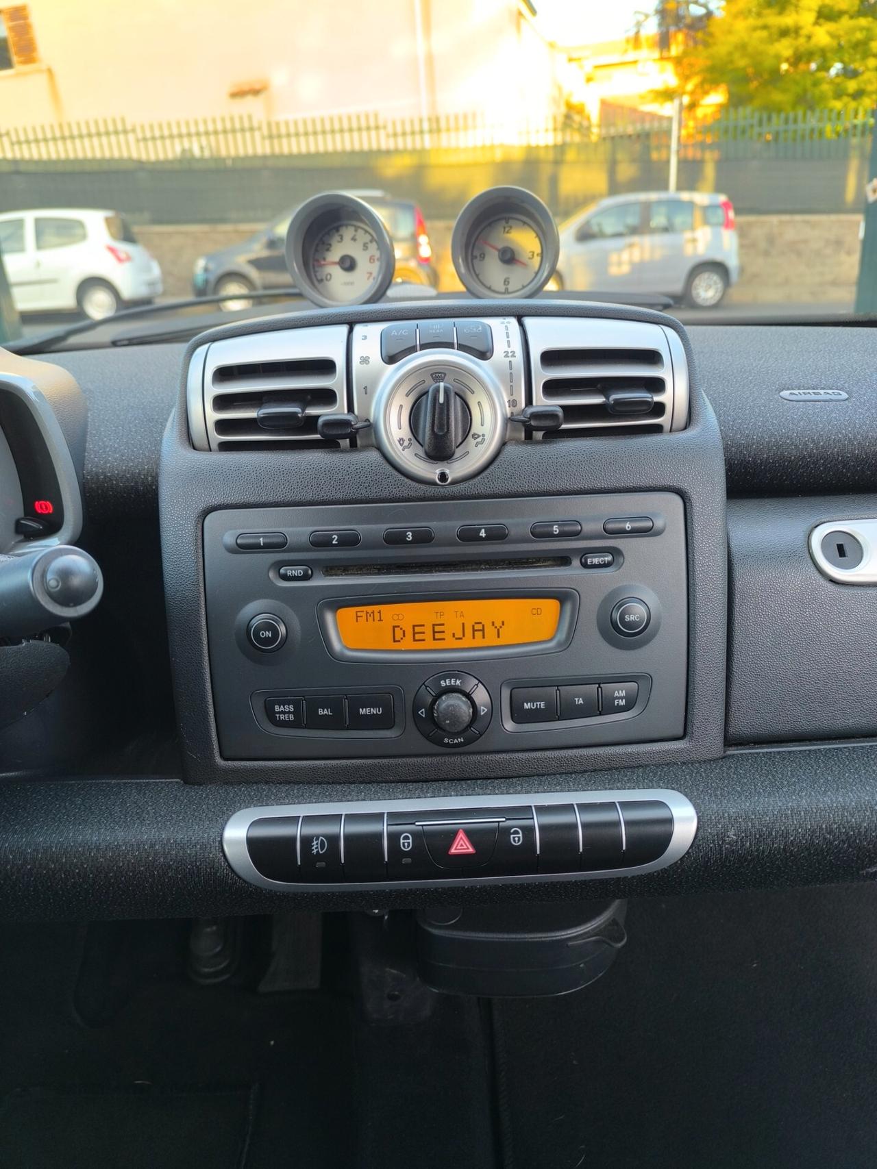 Smart ForTwo 1000 62 kW coupé passion