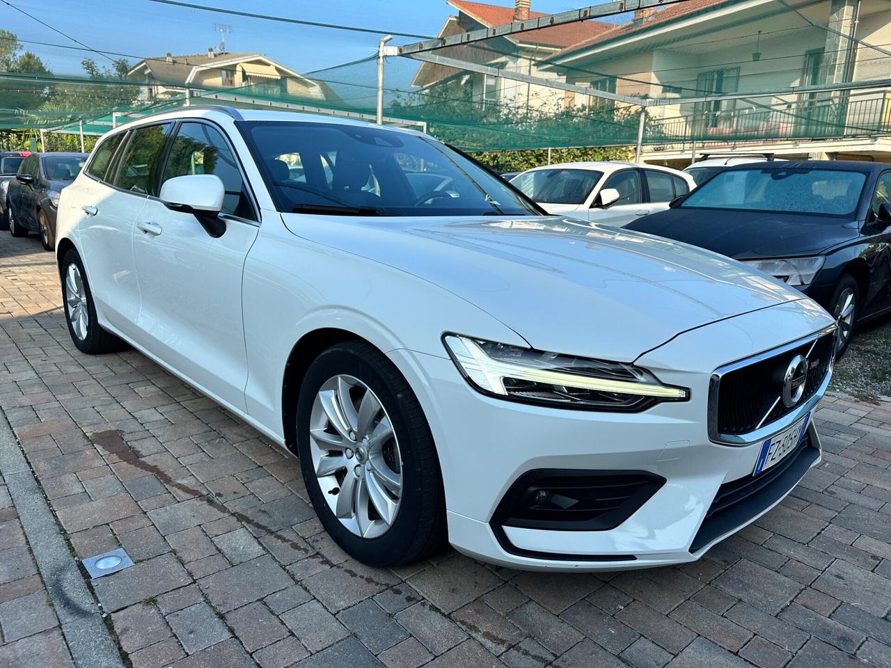 Volvo V60 D4 Geartronic R-design
