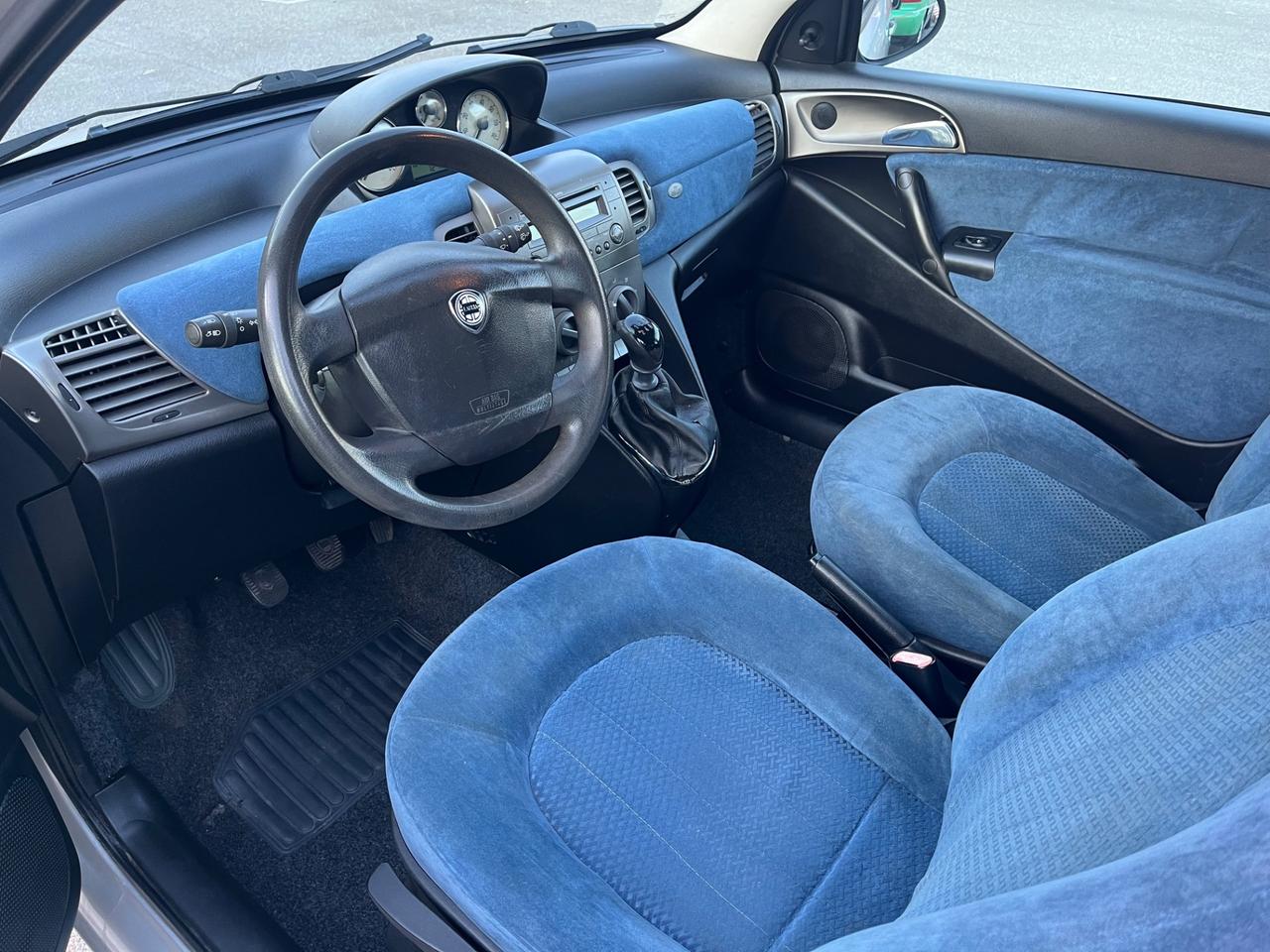 LANCIA YPSILON - NEOPATENTATI