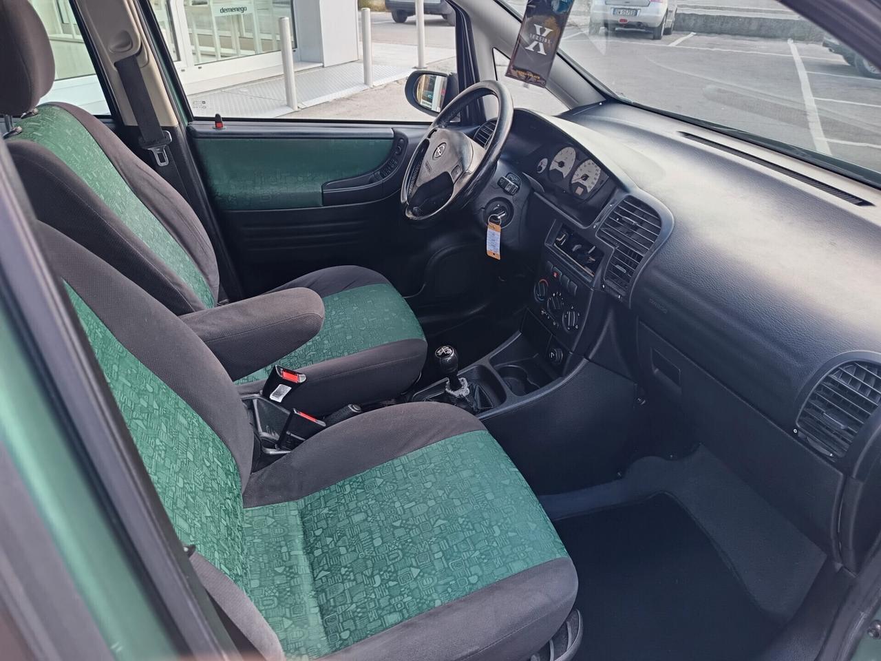 Opel Zafira 1.6cdx 16 v 7 posti