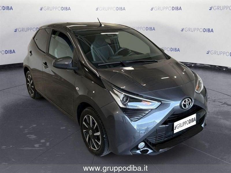 Toyota Aygo II 2018 5p 5p 1.0 x-clusiv 72cv