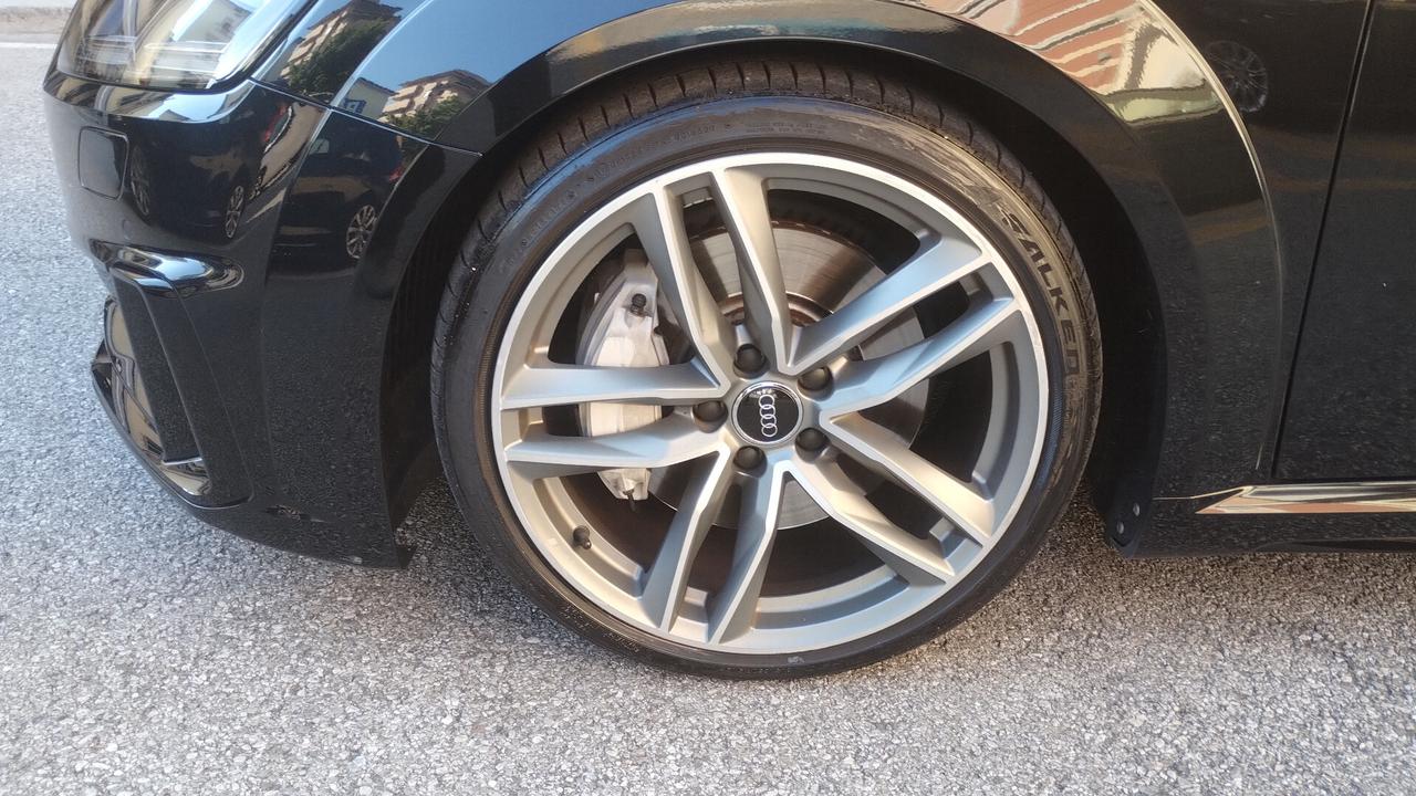 Audi TT Coupé 45 TFSI quattro S-LINE S tronic