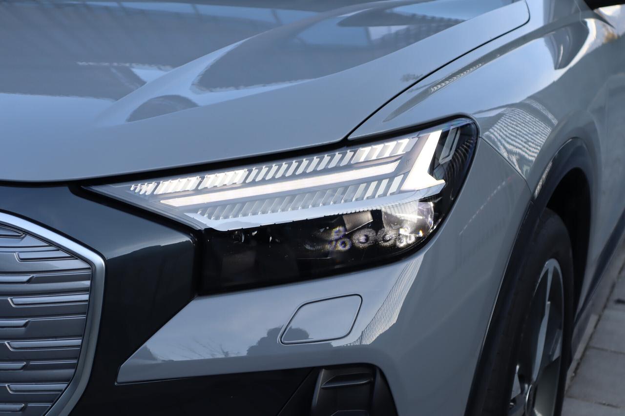 Q4 E Tron 45 SPORTBACK ACC MATRIX CAMERA 20"