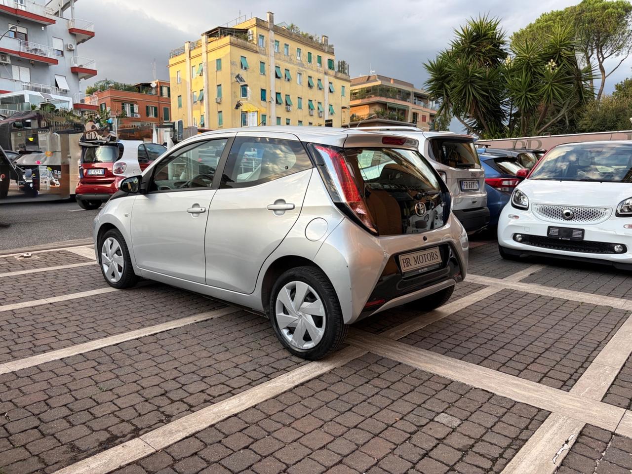 Toyota Aygo 1.0 VVT-i x-play 5p. - OTTIME CONDIZIONI !!