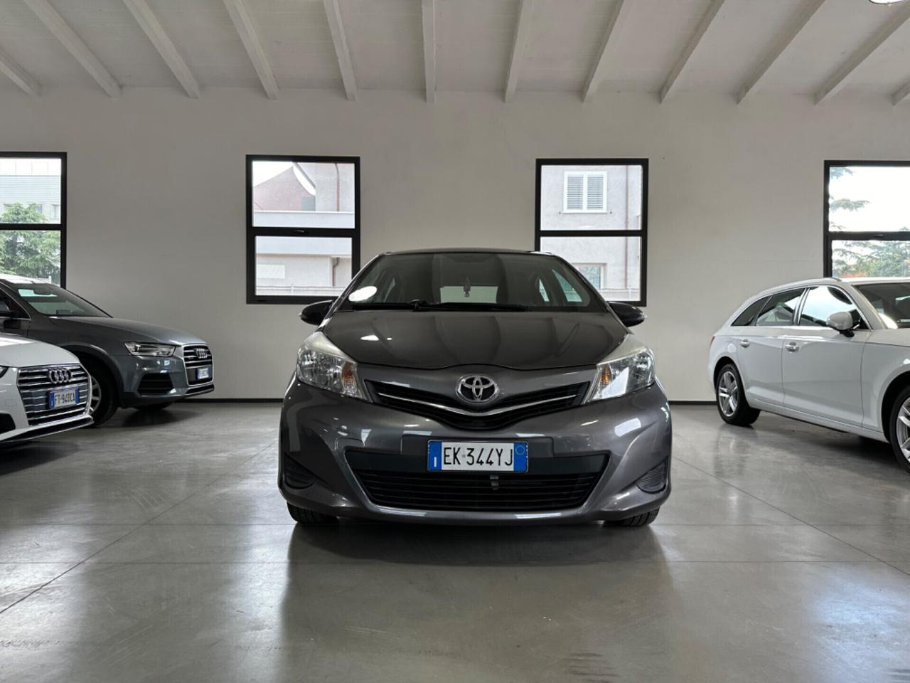 Toyota Yaris 1.0 5 porte Active