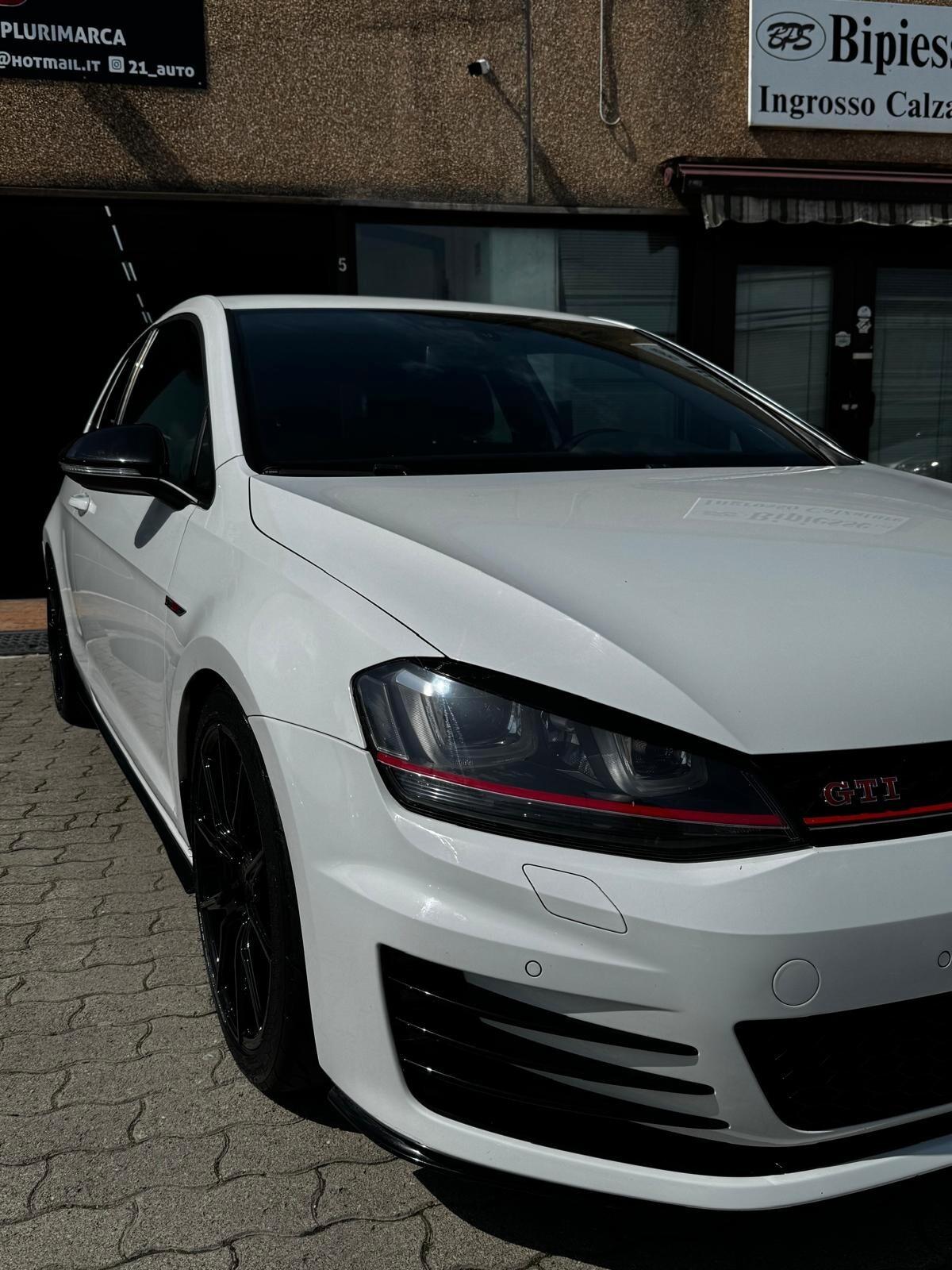 Volkswagen Golf GTI Performance 2.0 TSI DSG 3p. BlueMotion Technology