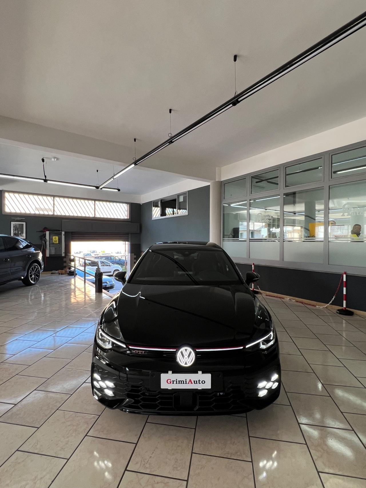 Volkswagen Golf 8.5 GTI 2.0 TSI