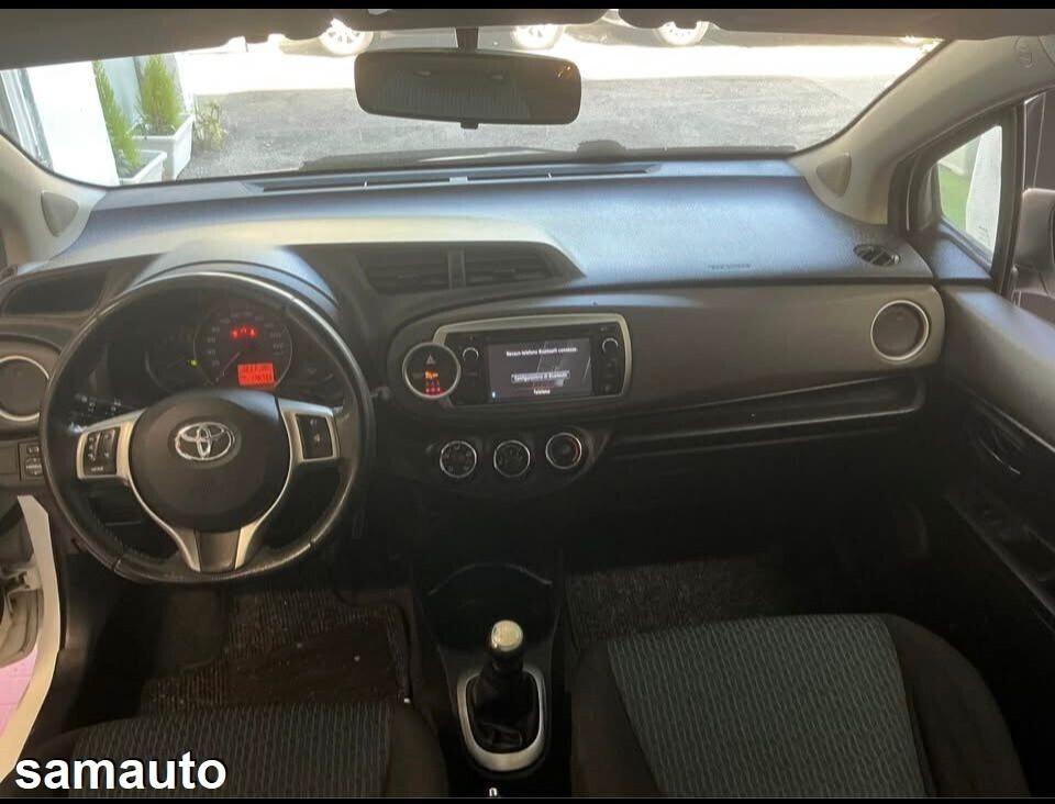 Toyota Yaris 1.0 5Porte Lounge 2012