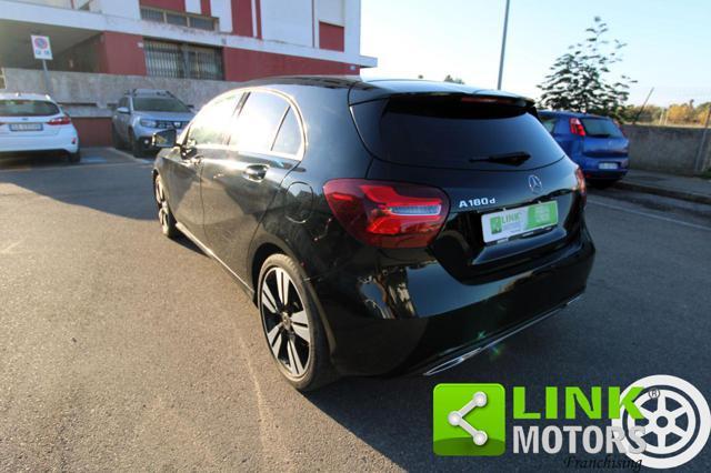 MERCEDES-BENZ A 180 d Automatic PREMIUM